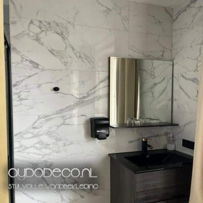 Bianco bathroom