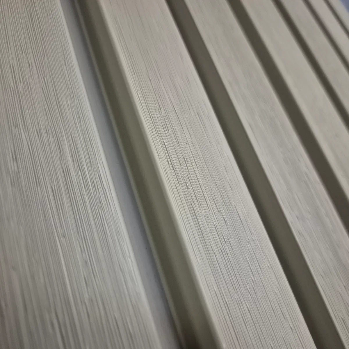 WPC_LightWalnut02 Light Walnut cladding - durable WPC solution with modern wood look and low maintenance character.